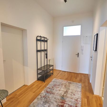 Trendy Apartment 2 Zimmer Zentral Gelegen Vienna Luaran gambar